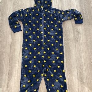 BOYS Smiley face onesie!